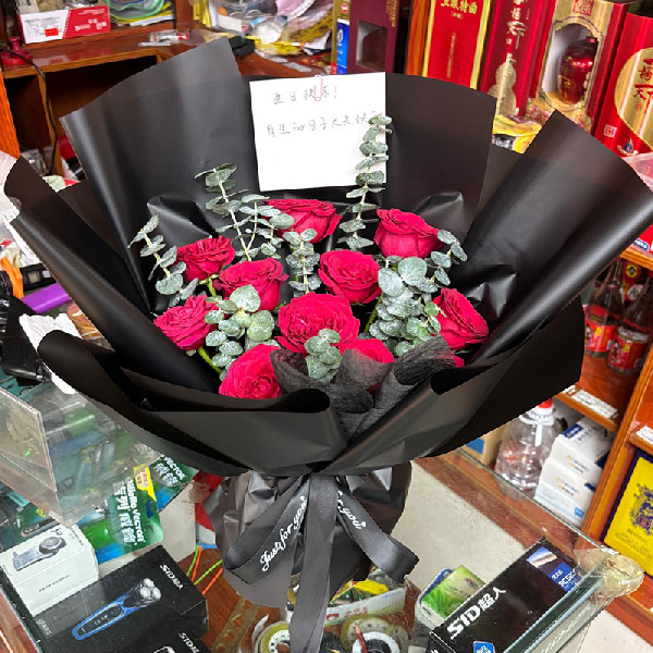 送潢川县传流店街的鲜花实拍图