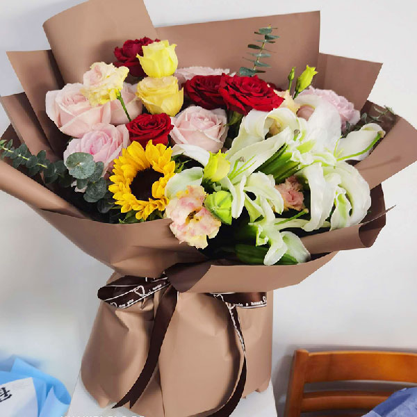 送平罗三小对面启睿托管中心的鲜花实拍图