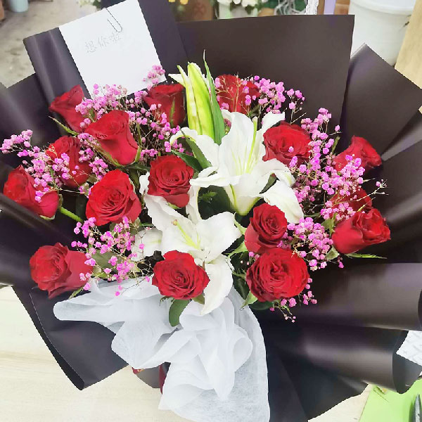 送都匀市文峰家园文景苑9楼的鲜花实拍图