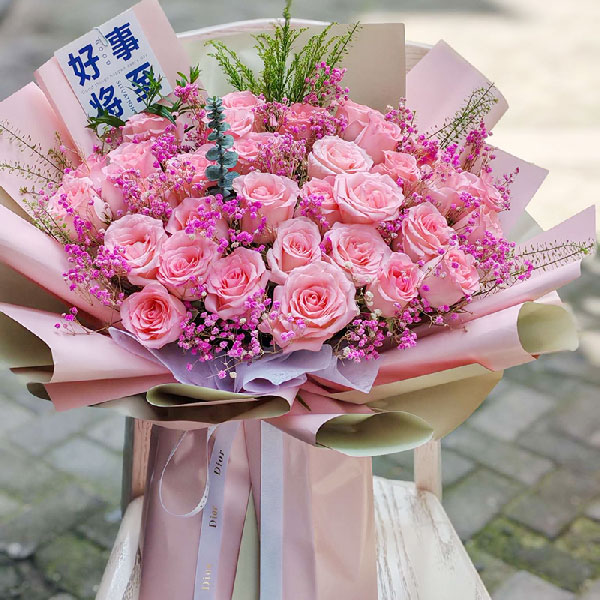 送宝鸡市金台区群众路街办的鲜花实拍图