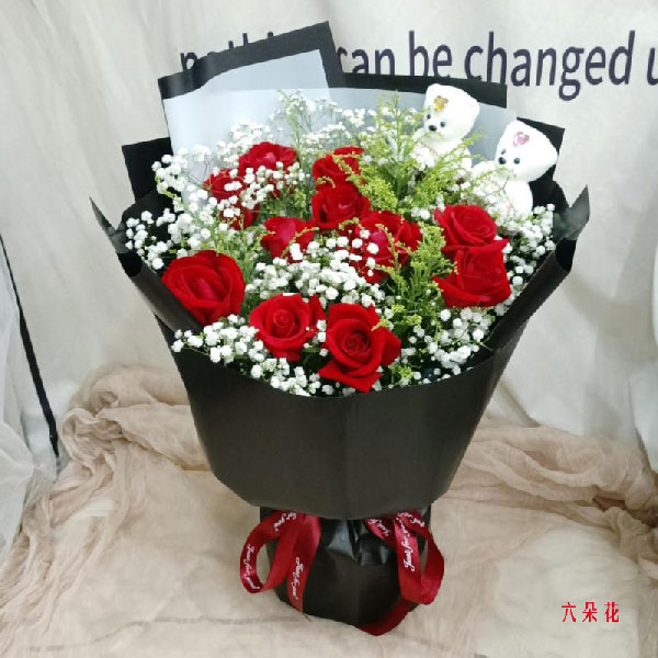 送成都金牛区花牌坊交通巷的鲜花实拍图