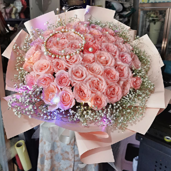 送广灵县紫华府展厅的鲜花实拍图