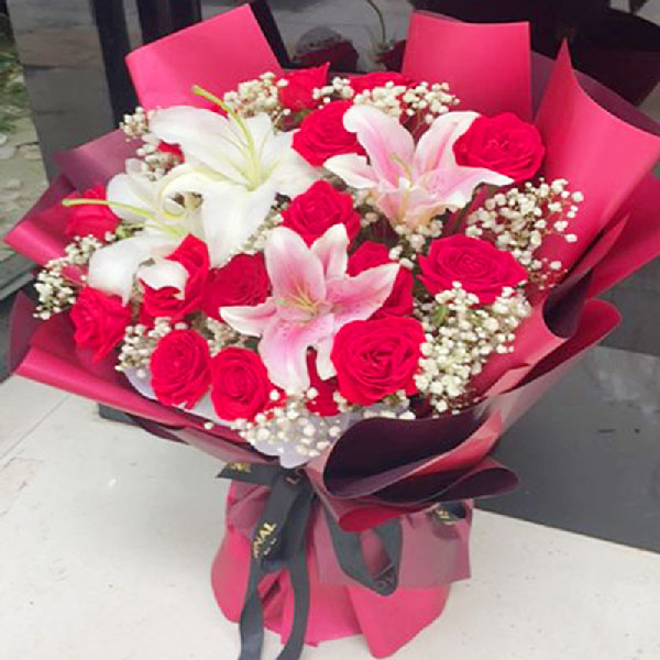 送垣曲县新城大街客都购物广场的鲜花实拍图