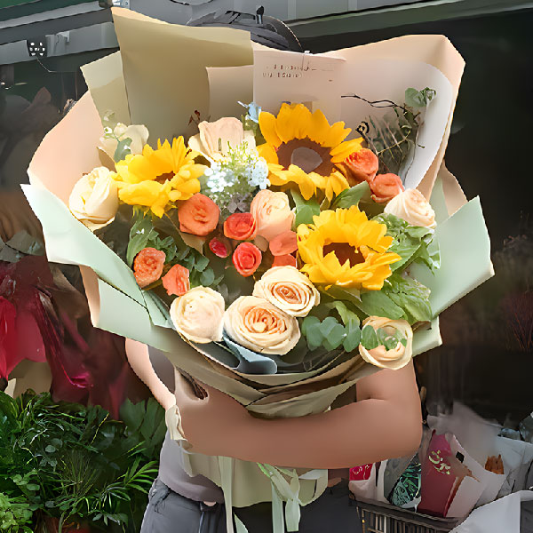 送湖南省湘潭市岳塘区河东大道35号的鲜花实拍图