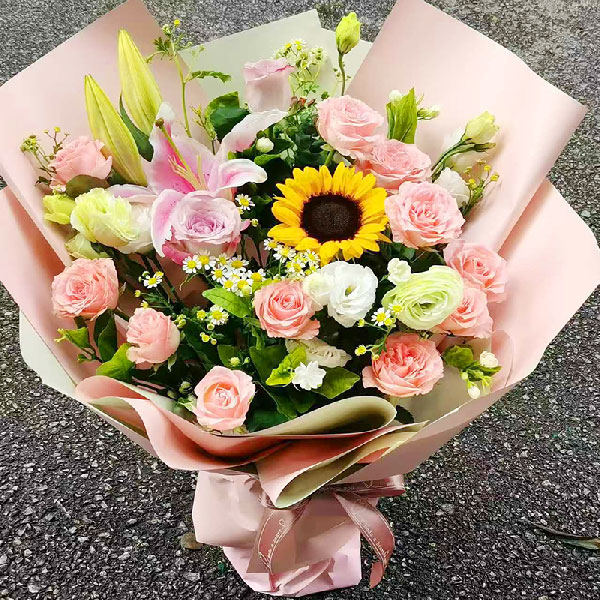 送抚顺市新抚区世城财富广场的鲜花实拍图