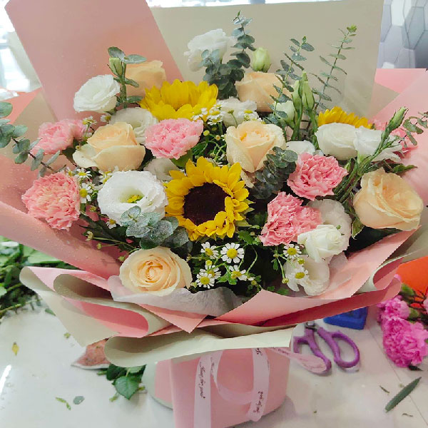 送广西北海市合浦县石湾镇中学的鲜花实拍图