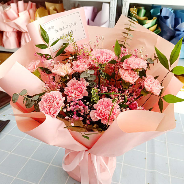 送靖江市新世纪花园B区的鲜花实拍图