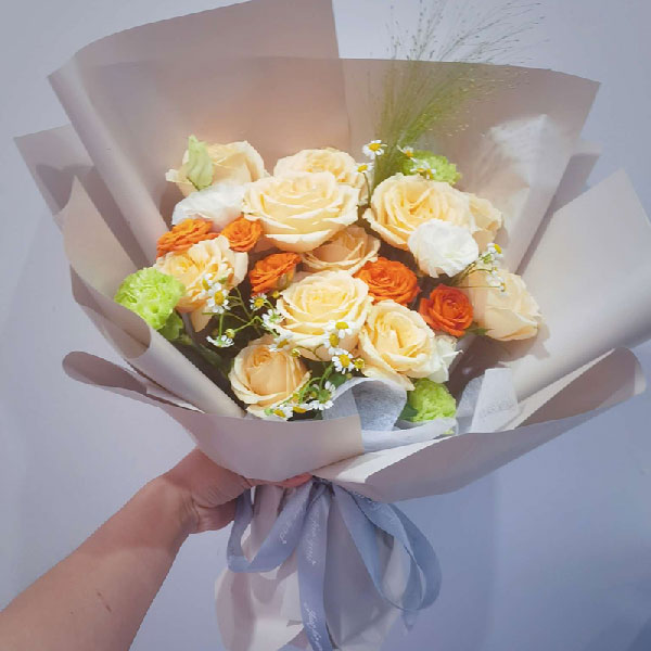 送柳州飞鹅路101号柳州站雅斯特美途酒店的鲜花实拍图