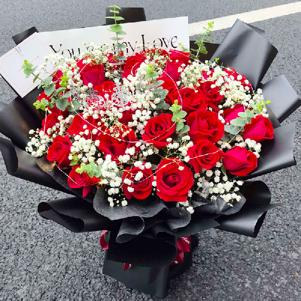 送浙江省丽水市莲都区万象街道激光街西段3栋的鲜花实拍图