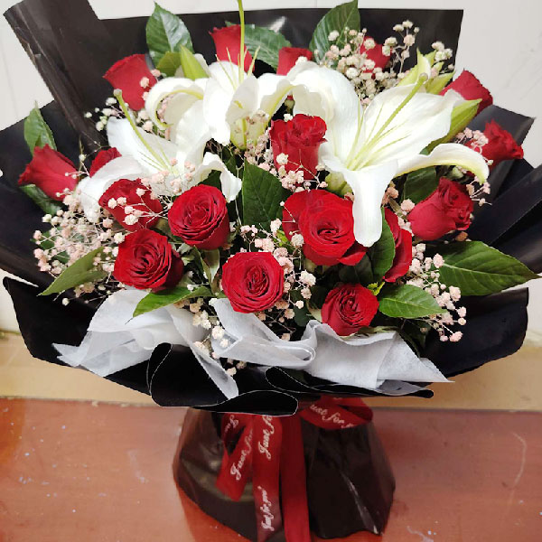 送哈密伊州区铁路医院的鲜花实拍图