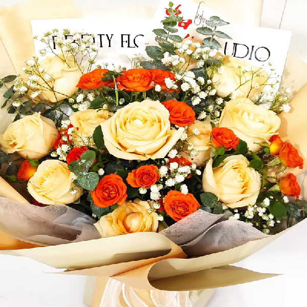 送厦门市思明区嘉莲街道新莲花新龙山花园的鲜花实拍图