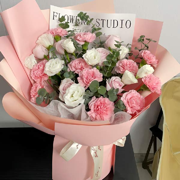 送甘肃省庆阳市西峰区北街街道解放路九龙商场老城巷4号的鲜花实拍图