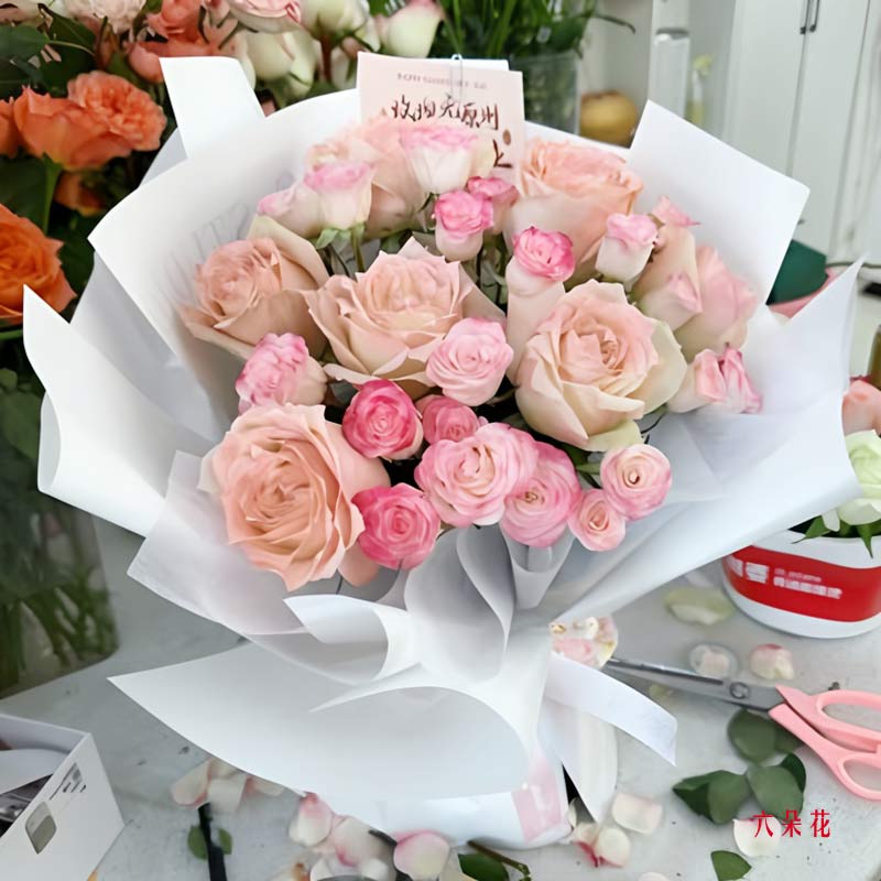 8֦õ6֧ͷõ壬Զůʵգ