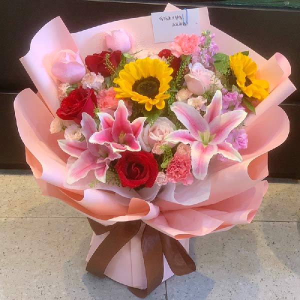 送安徽省安庆市迎江区宜城路街道锡麟街三栋61号的鲜花实拍图