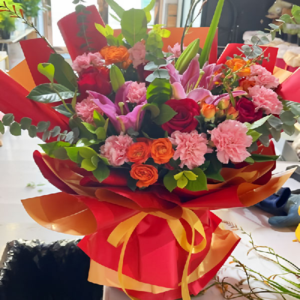 送巴彦淖尔市如意达老年康复养护院的鲜花实拍图