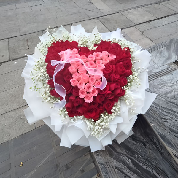 ��Ӣ�����ɺ����������¾Ƶ���ʻ�ʵ��ͼ