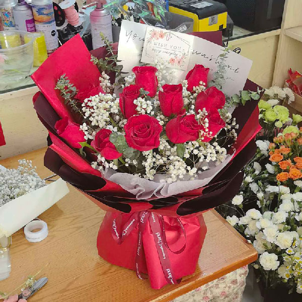 送赤壁市六米桥菜市场的鲜花实拍图