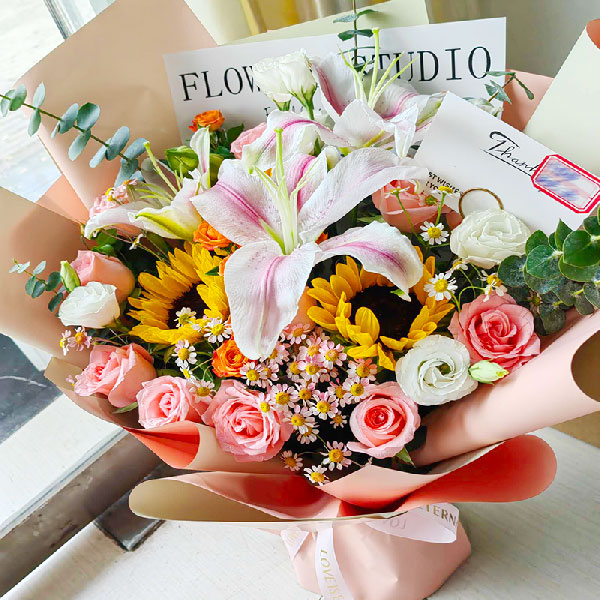 送黄冈市黄州区黄冈经济开发区新港二路创业中心的鲜花实拍图