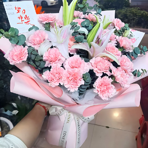 20朵粉色康乃馨百合，美如音乐美妙(实拍照)