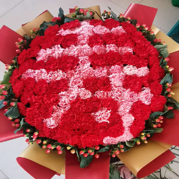 99朵康乃馨人民币混搭,我永远感激你(实拍照)