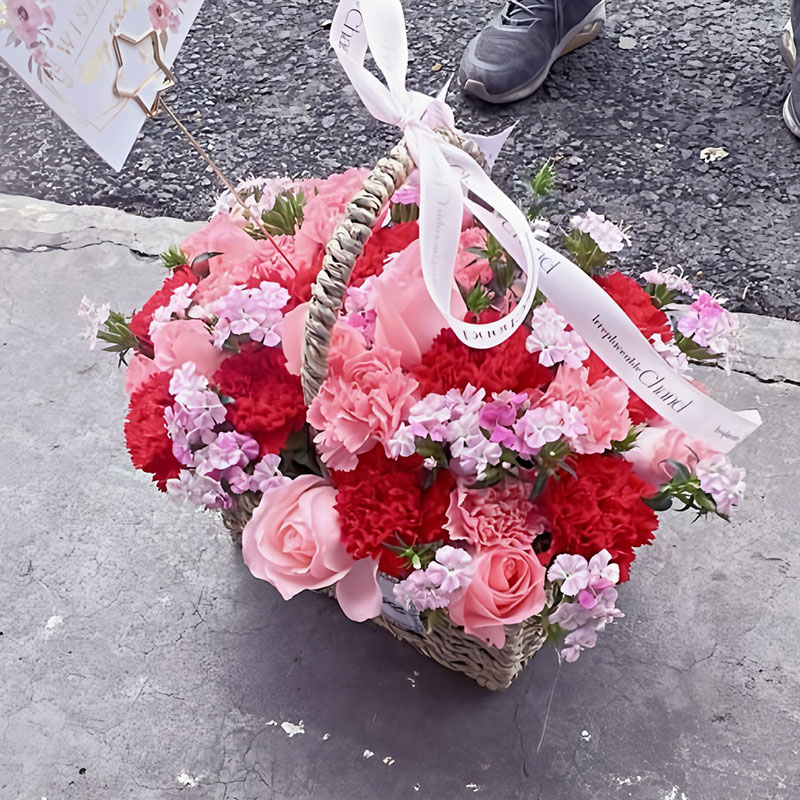 送吉林省吉林市昌邑区中兴街沈铁幸福里小区的鲜花实拍图