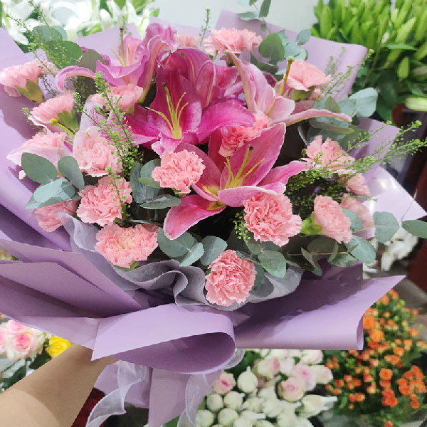 送青岛市市南区云南路社区嘉祥路小区3号楼的鲜花实拍图