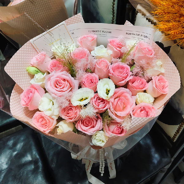 送广西贵港桂平市西山镇西山村金源华府的鲜花实拍图