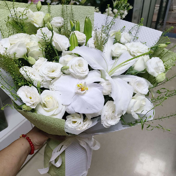 送辽源市东丰县盈河街文成·银河湾的鲜花实拍图