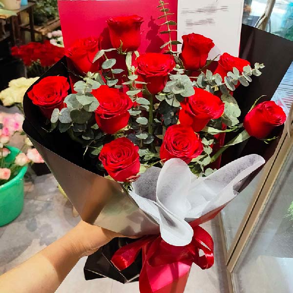 送安徽省滁州市定远县定城镇龙顺客运站姿馨阁健康管理的鲜花实拍图