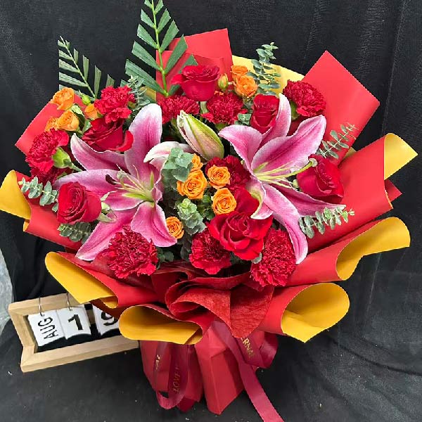6朵红玫瑰10朵康乃馨,幸福永远相随(实拍照)