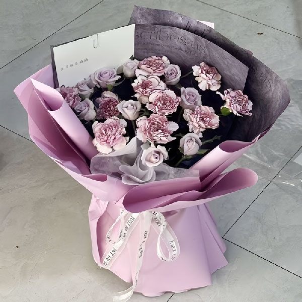 送赤峰市新城区王府花园二期的鲜花实拍图