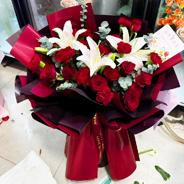 送黑山县大虎山市场的鲜花实拍图