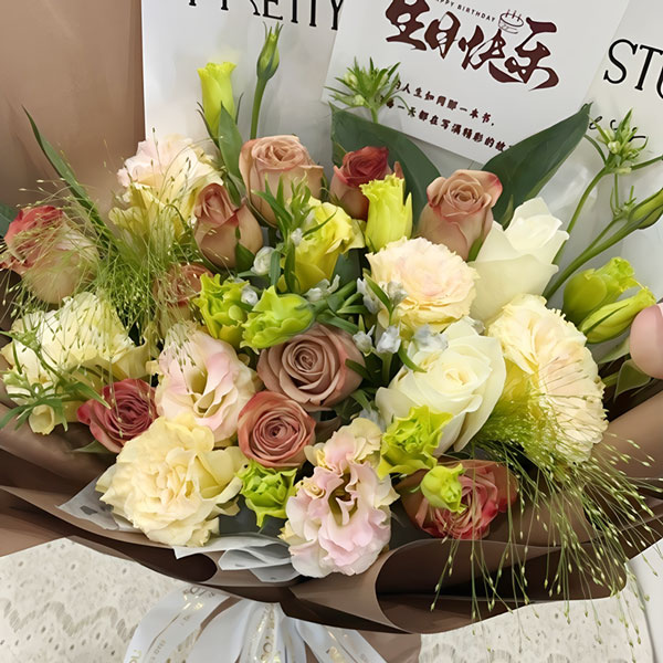 送安阳市文峰区中华路街道福佳斯东区的鲜花实拍图