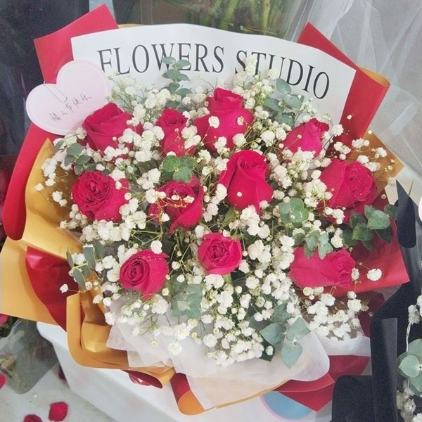 送清远市清城区东城街道东瀚云尚四季的鲜花实拍图